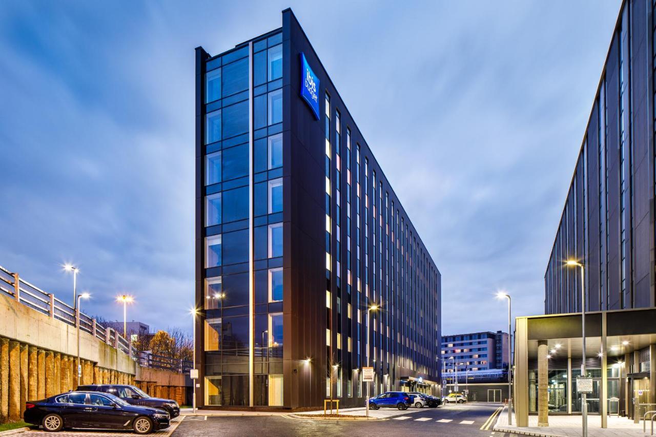 Ibis Budget Manchester Airport T2 Хейл Экстерьер фото