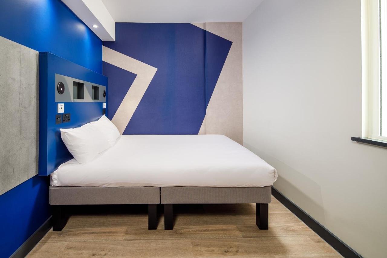 Ibis Budget Manchester Airport T2 Хейл Экстерьер фото