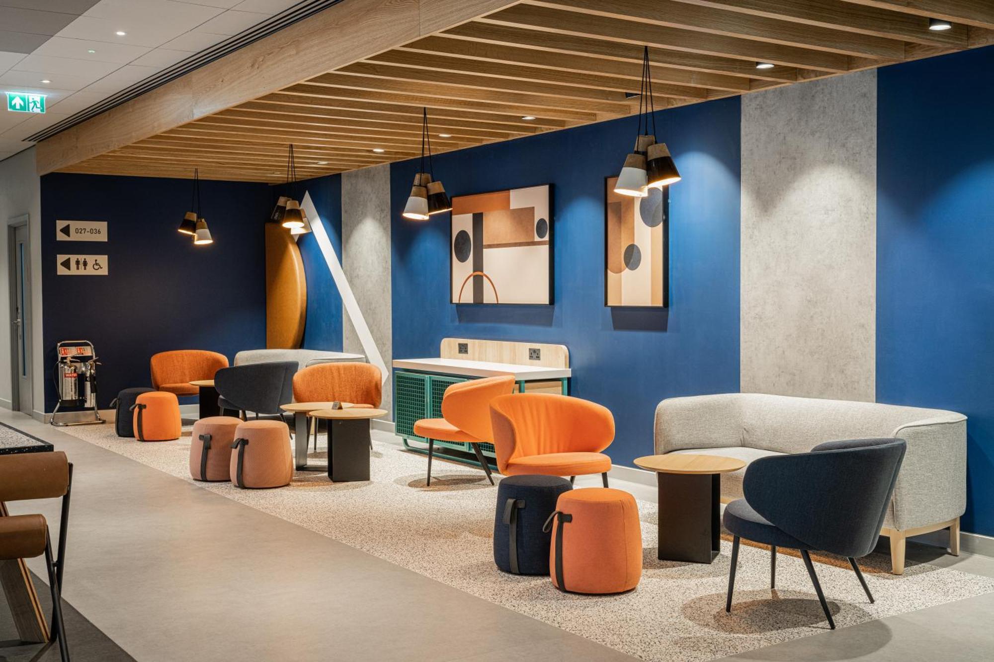 Ibis Budget Manchester Airport T2 Хейл Экстерьер фото