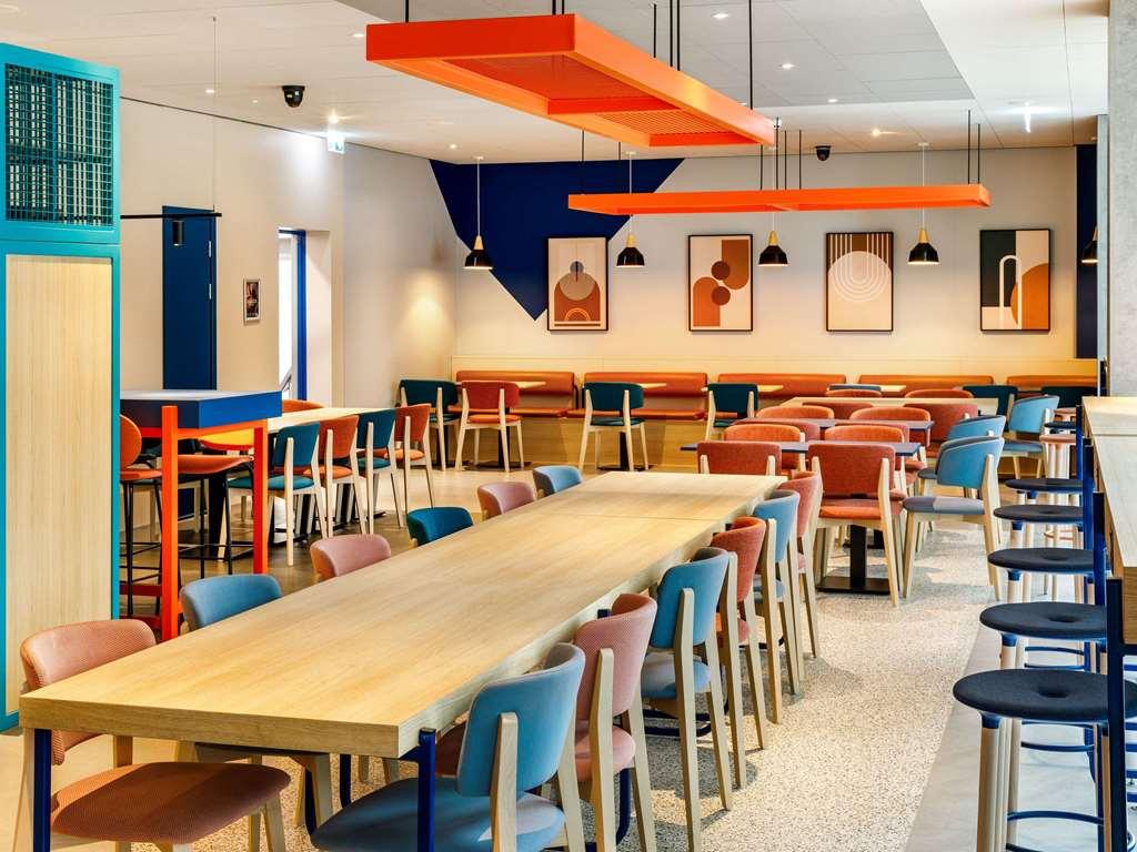 Ibis Budget Manchester Airport T2 Хейл Экстерьер фото